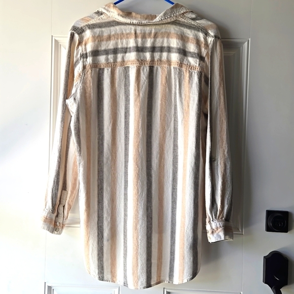 Tahari Linen Blend Hi-low Button Down Blouse - Picture 5 of 7